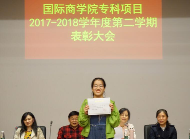 1540366006667018731.jpg 2.jpg